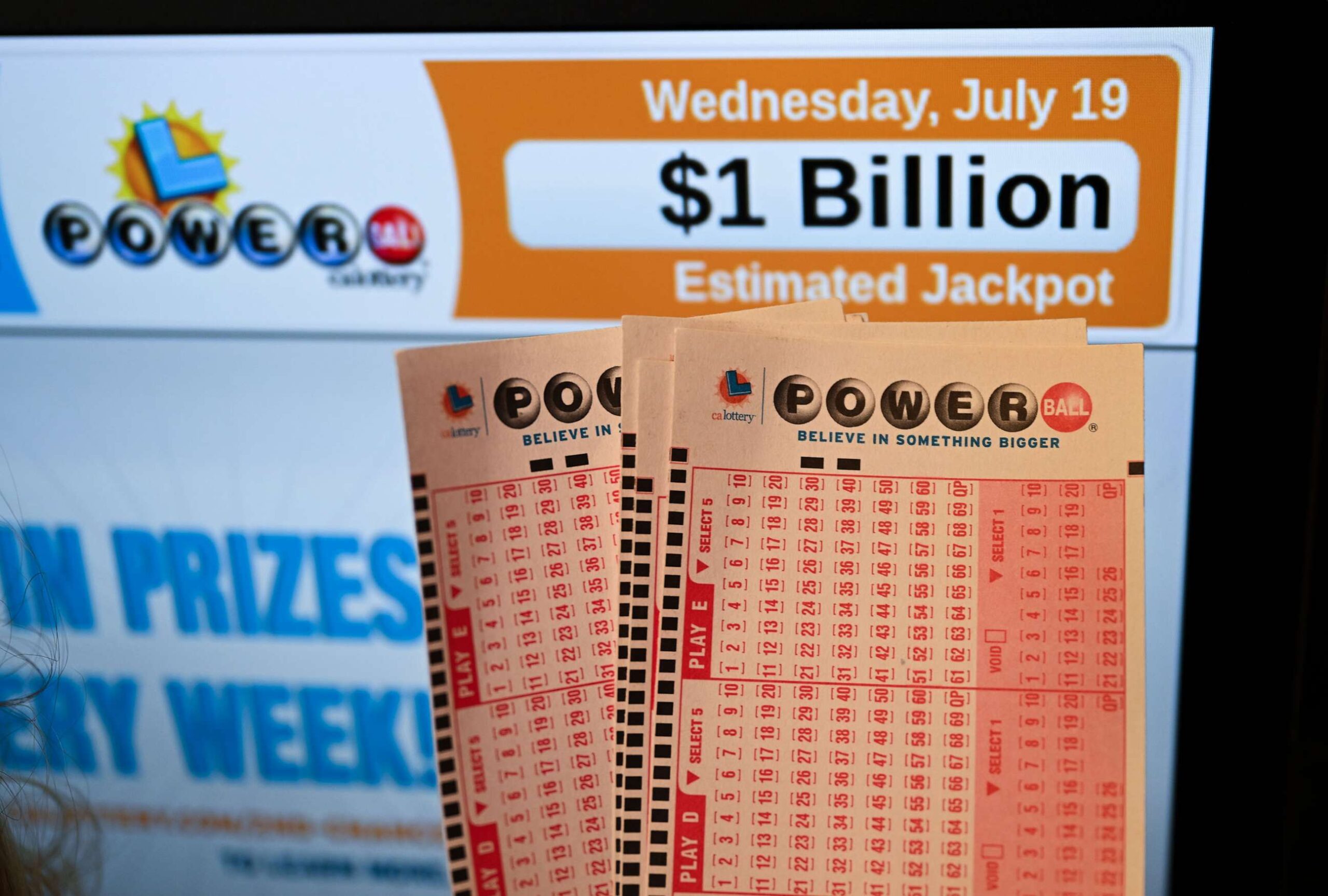 Powerball Numbers: How They’re Drawn, Recent Results & What to Watch Tonight