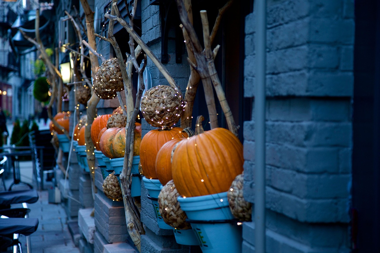 🎃 10 Best Halloween Movies Streaming on Hulu & Netflix U.S. (2025 Edition)